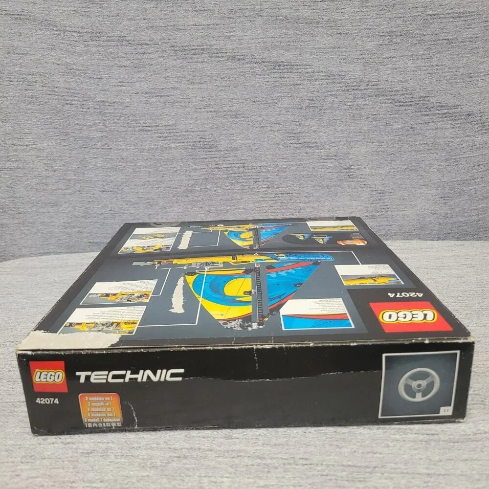 Lego Technic Racing Yacht 42074